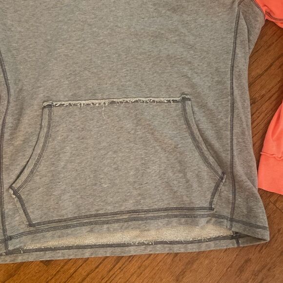 Barr 111 - sweatshirt, gray and peach, pockets in the front, elbow covers too ❤️ - Picture 2 of 8